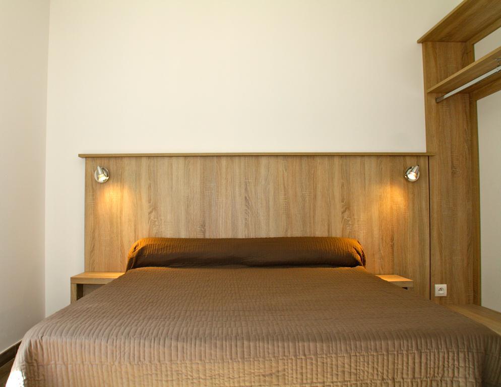 Hotel Arago Cerbere Bagian luar foto